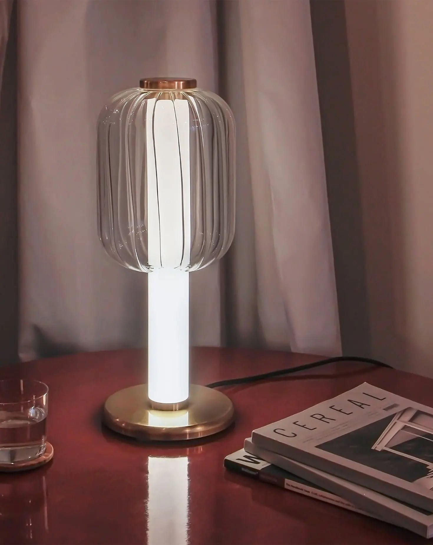 Alma Matt Table Light Meseme