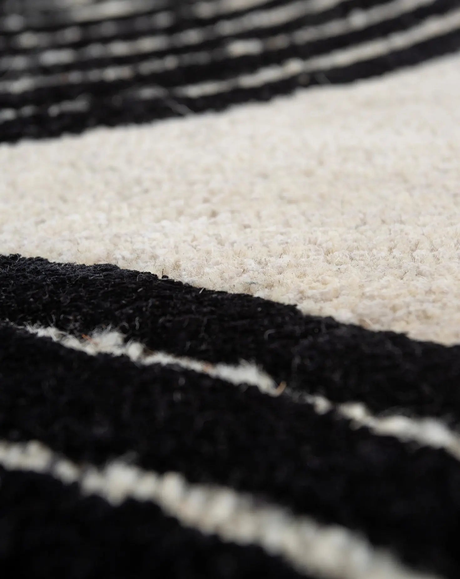 Aprezo Wool and Viscose Rug Jaipur Rugs