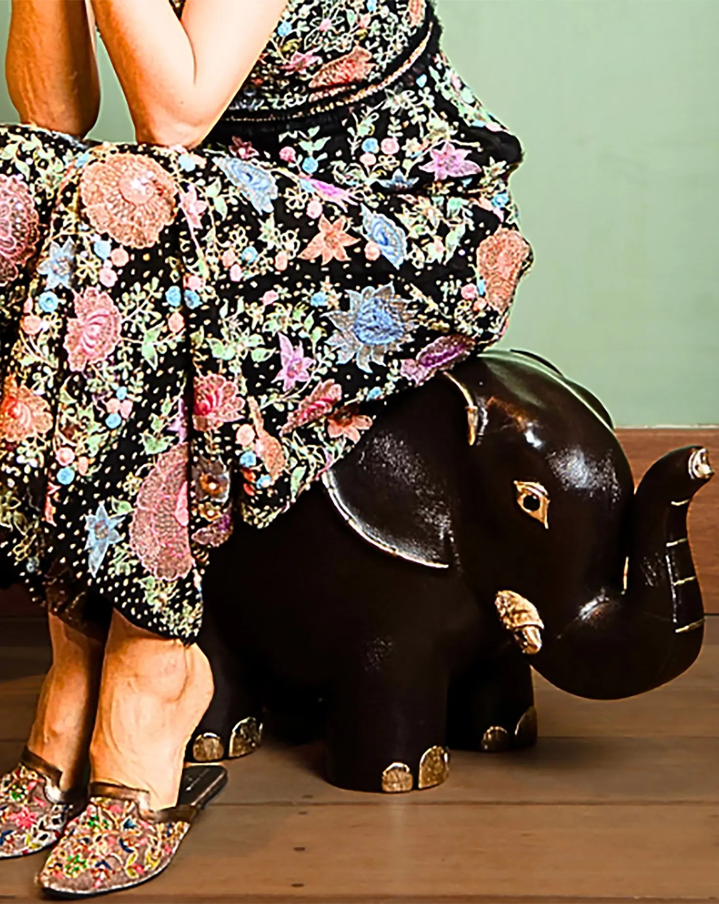 Brown Leather Elephant Stool Lotus Arts de Vivre