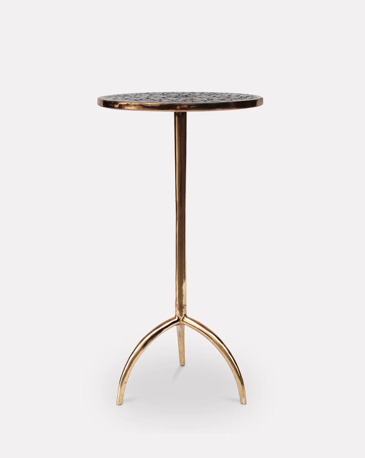 Colla Sprue Table I Studio Sunt