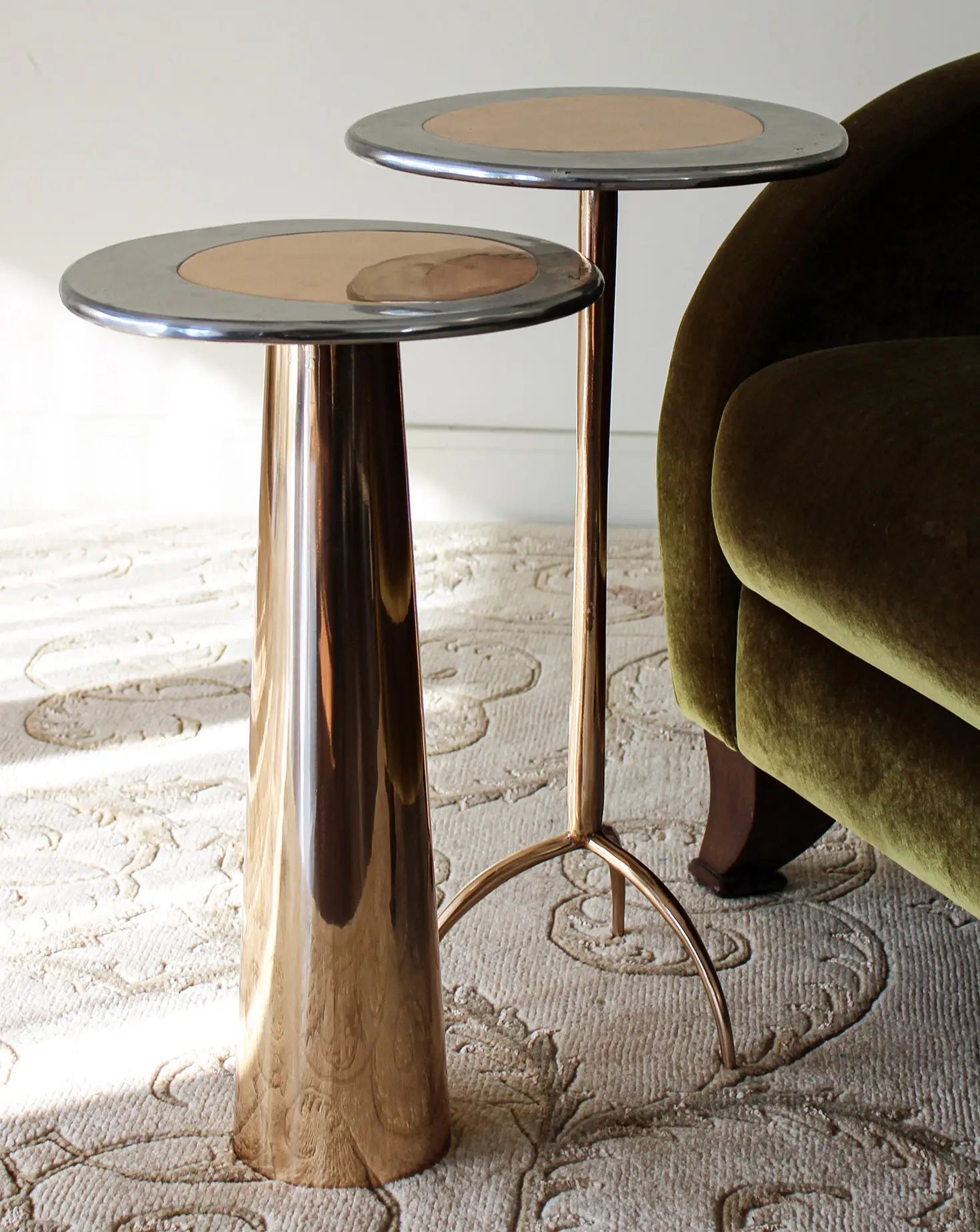 Colla Sprue Table III Studio Sunt
