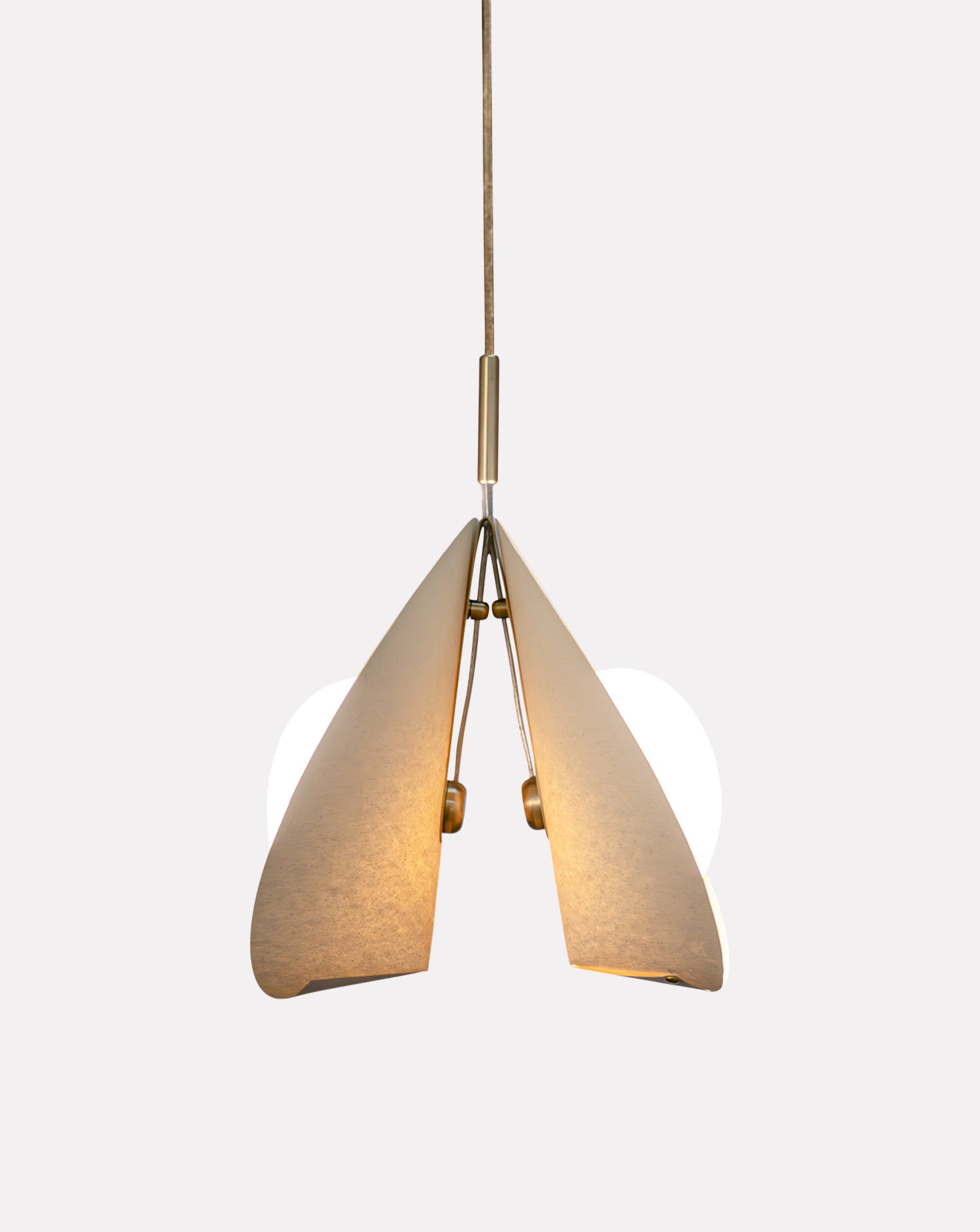 Concha Vanilla Pendant Light 01