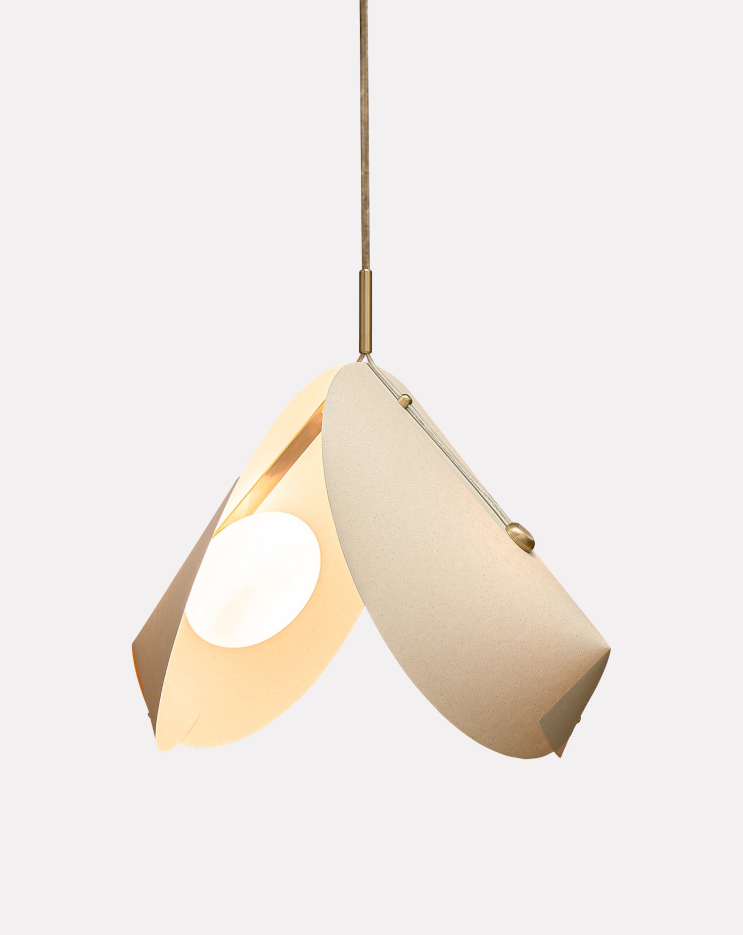 Concha Vanilla Pendant Light 03