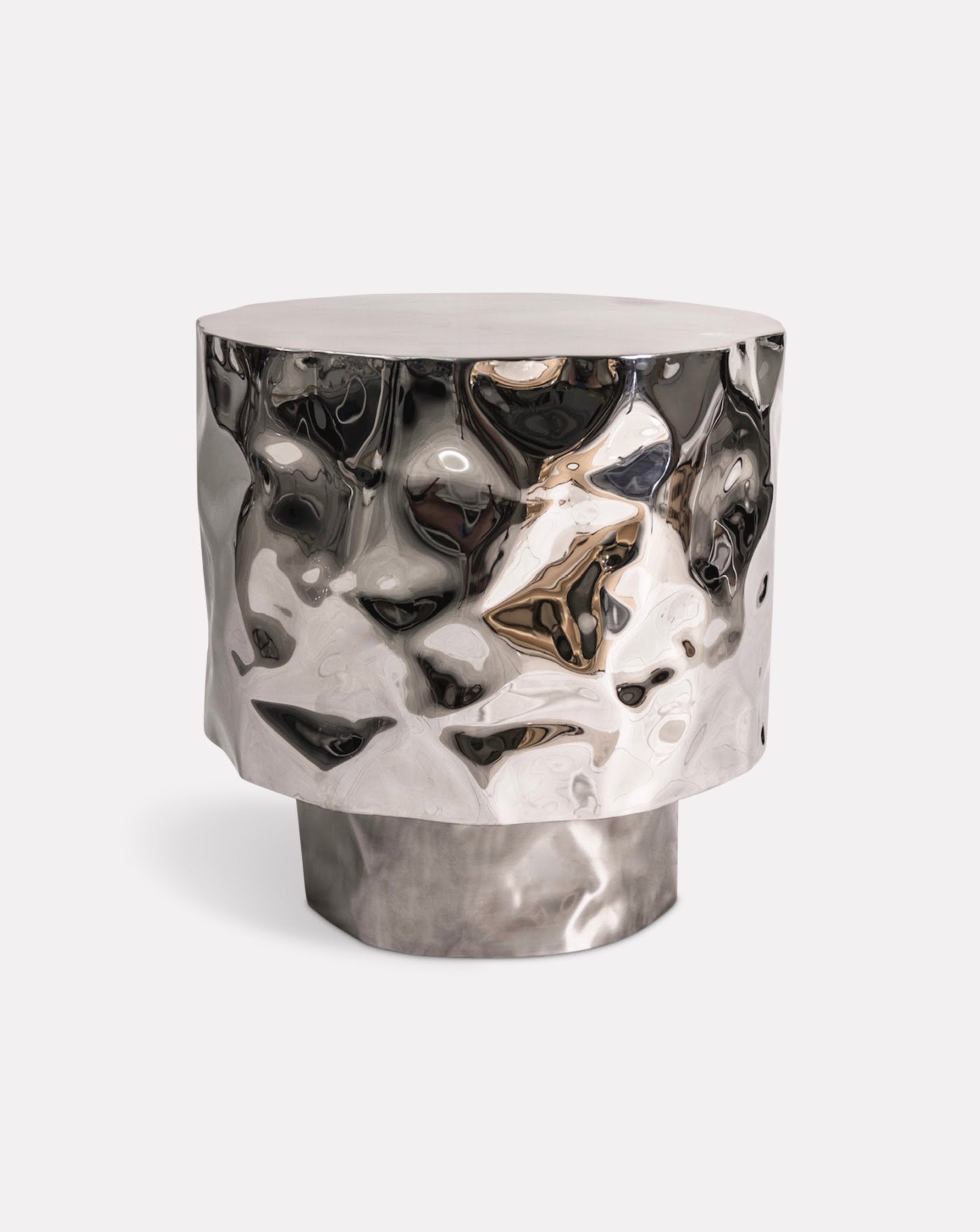 Doric Campeon Accent Table Nitush - Aroosh