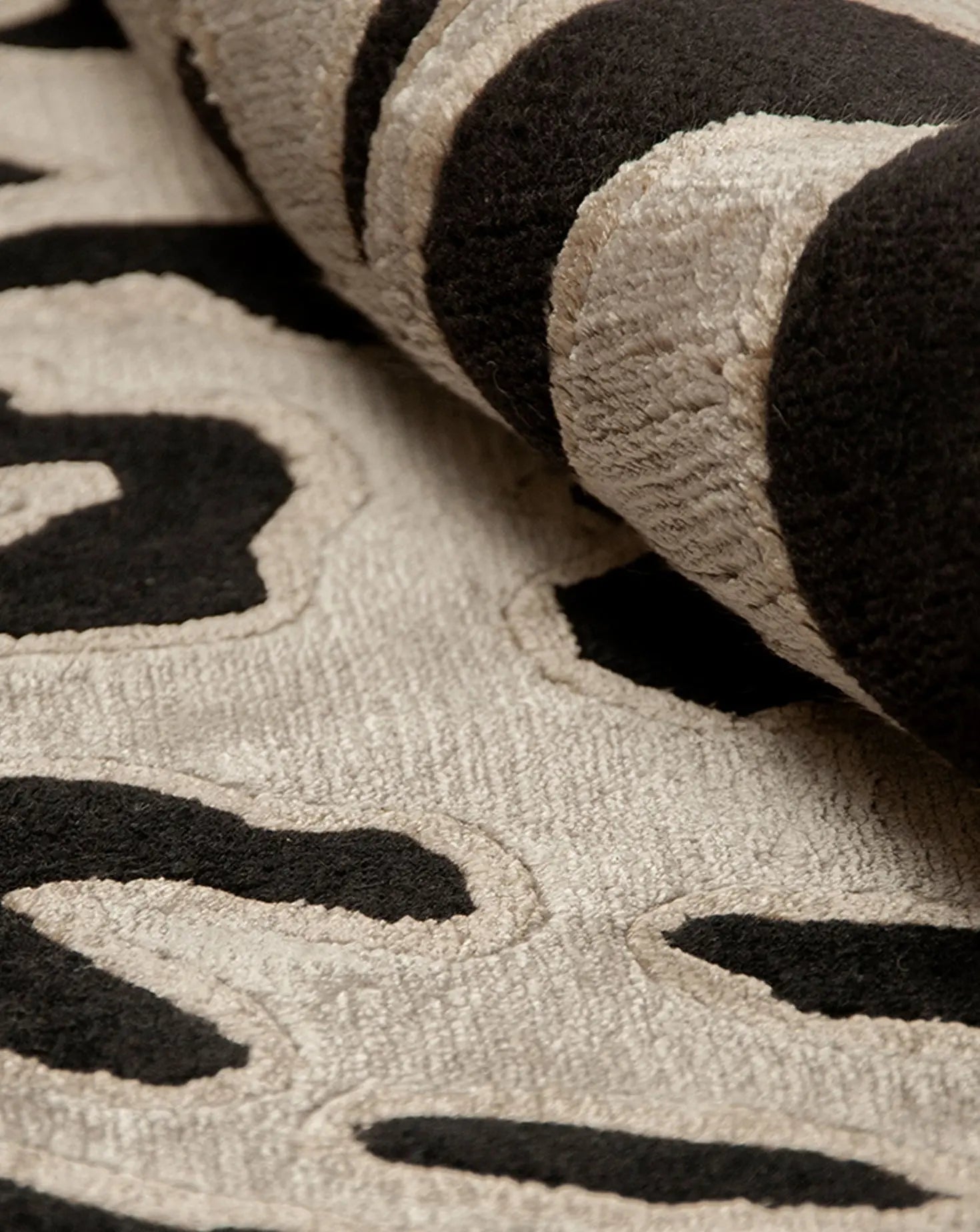 Double Leopard Silk and Wool Rug Sahrai Milano