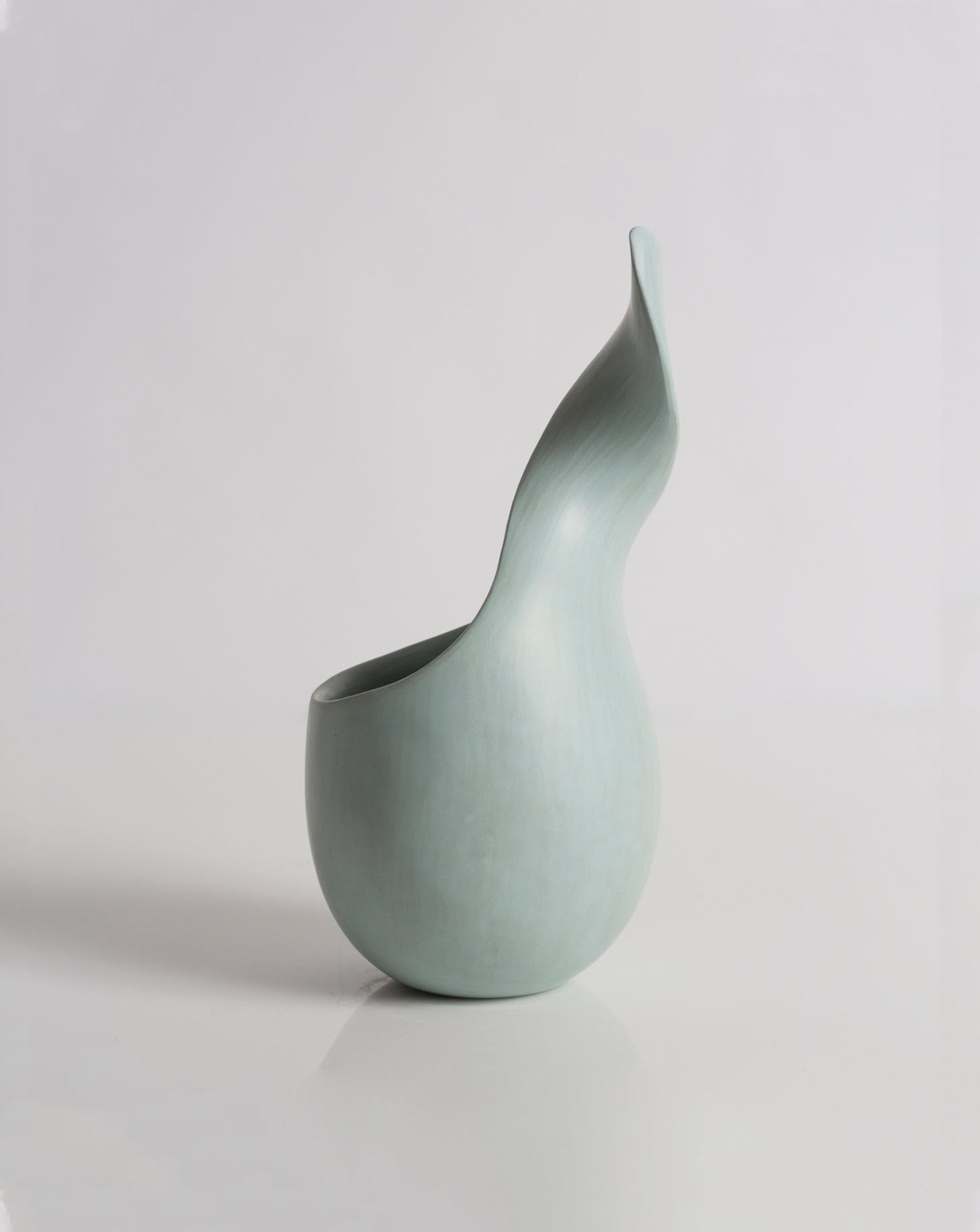 Fin Turquoise Vase