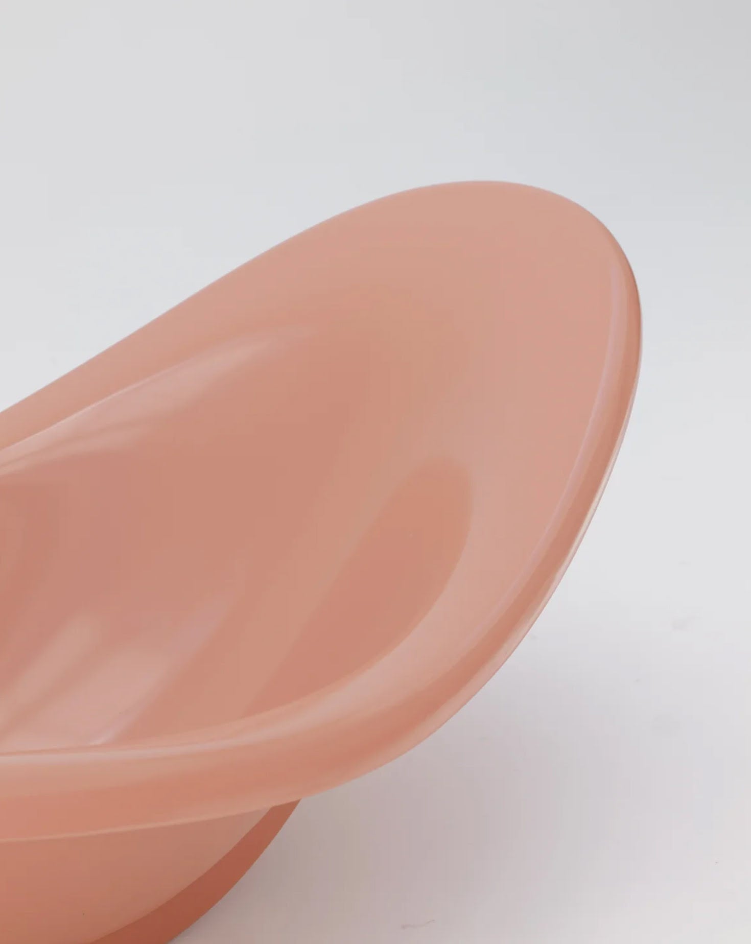 Coco Nunu Glass Fiber Lounge Chair