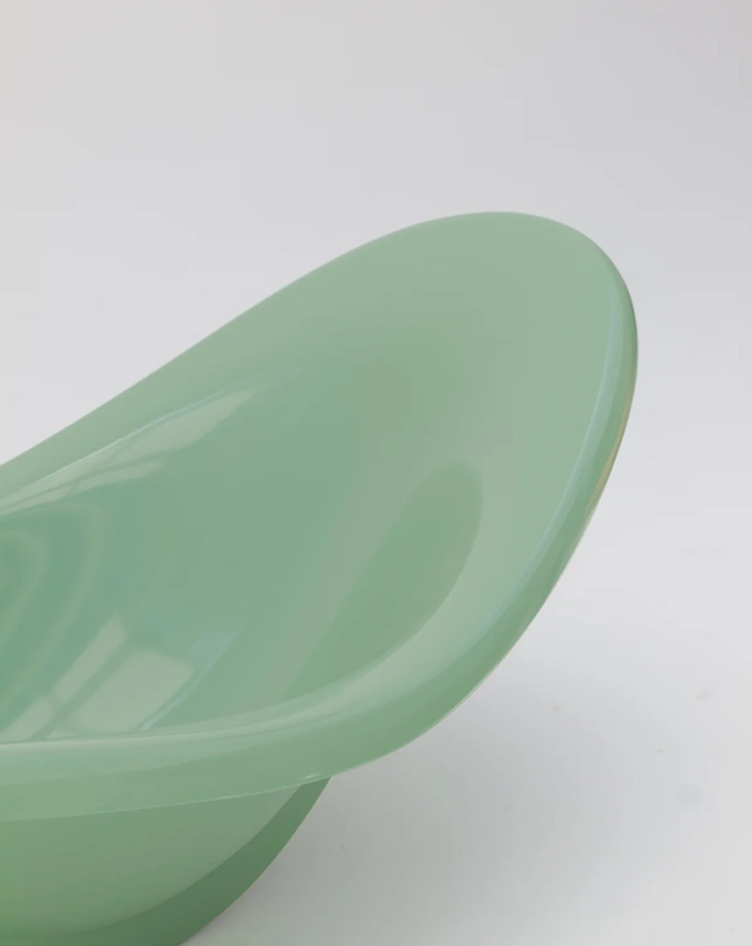 Coco Nunu Glass Fiber Lounge Chair