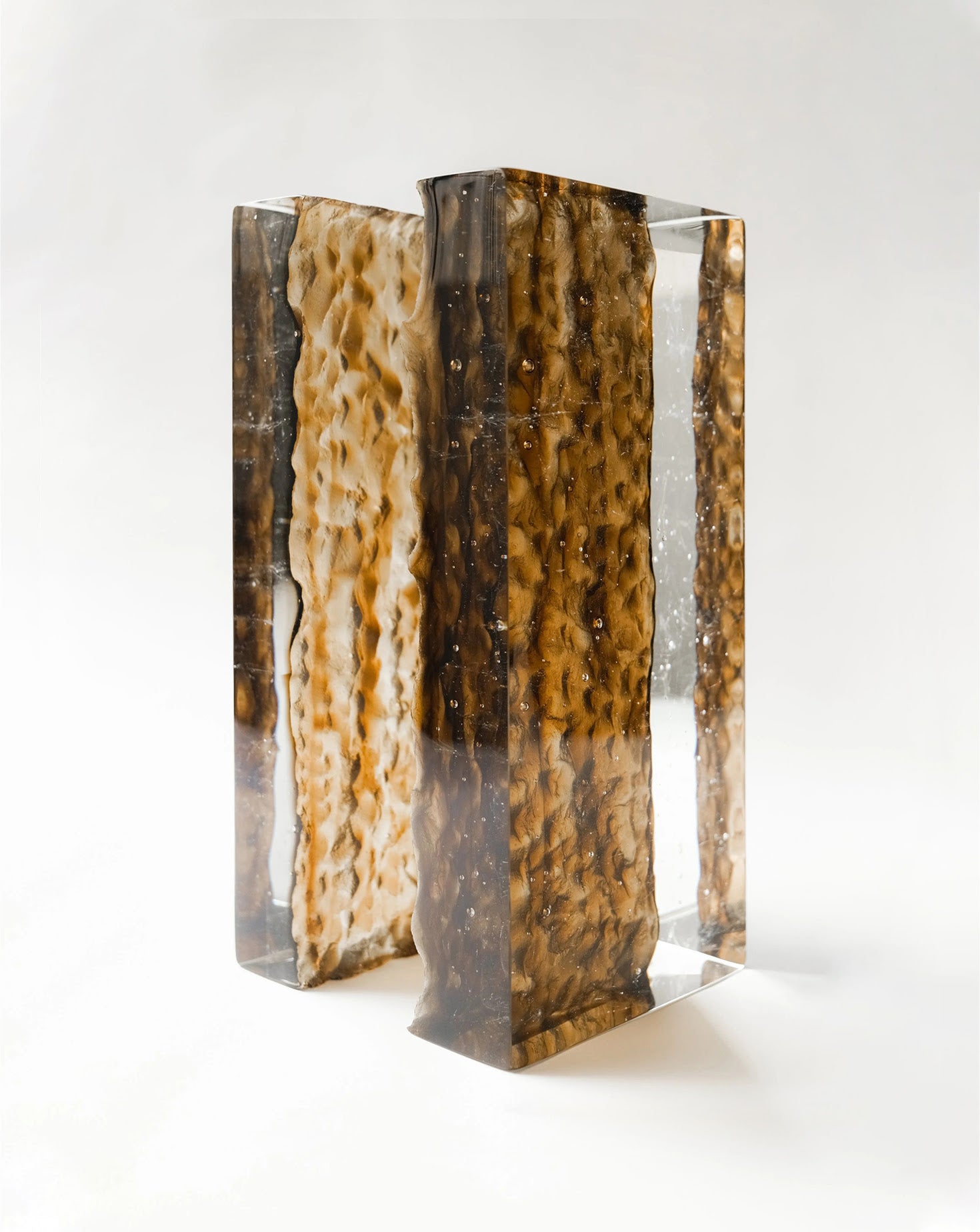 Geoda Amber Glass Cube Table Lamp