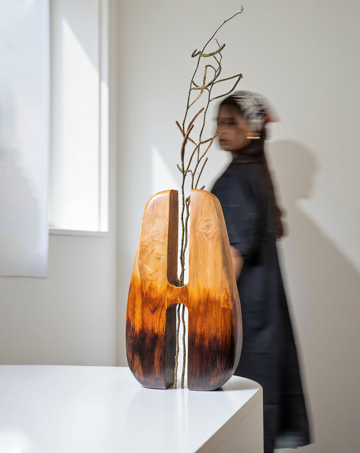 IDIKA 01 Teak Wood Sculptural Vase