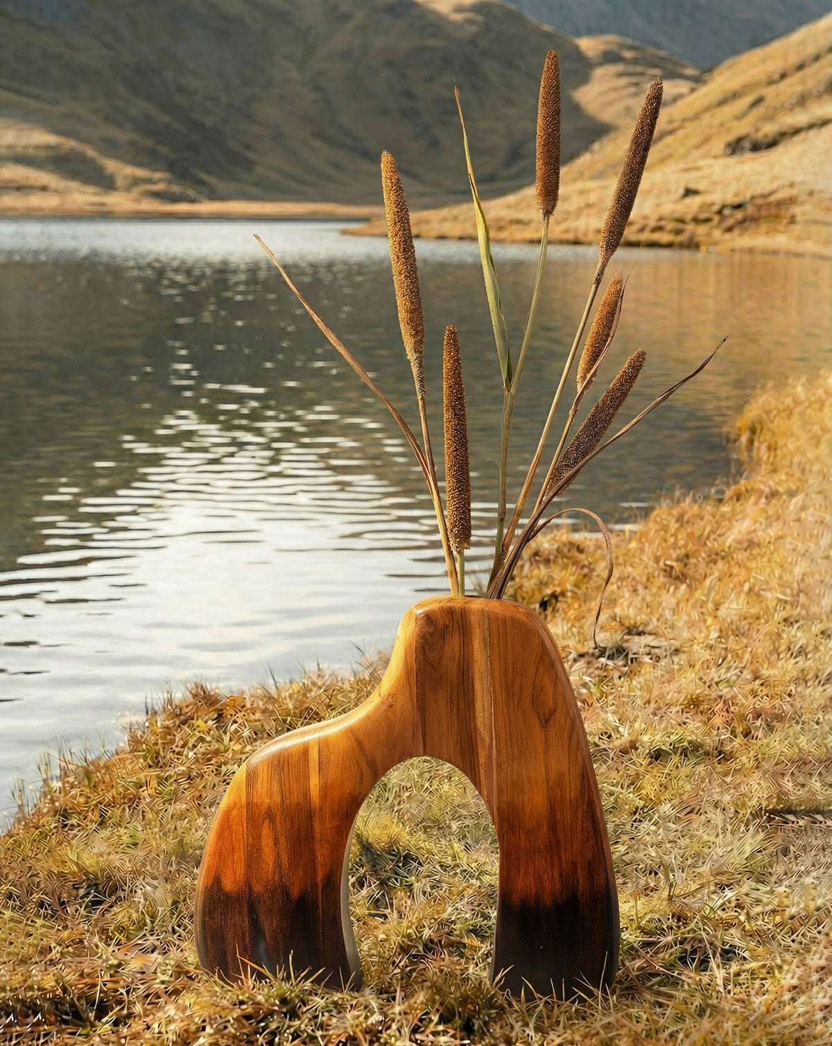IDIKA 02 Teak Wood Sculptural Vase