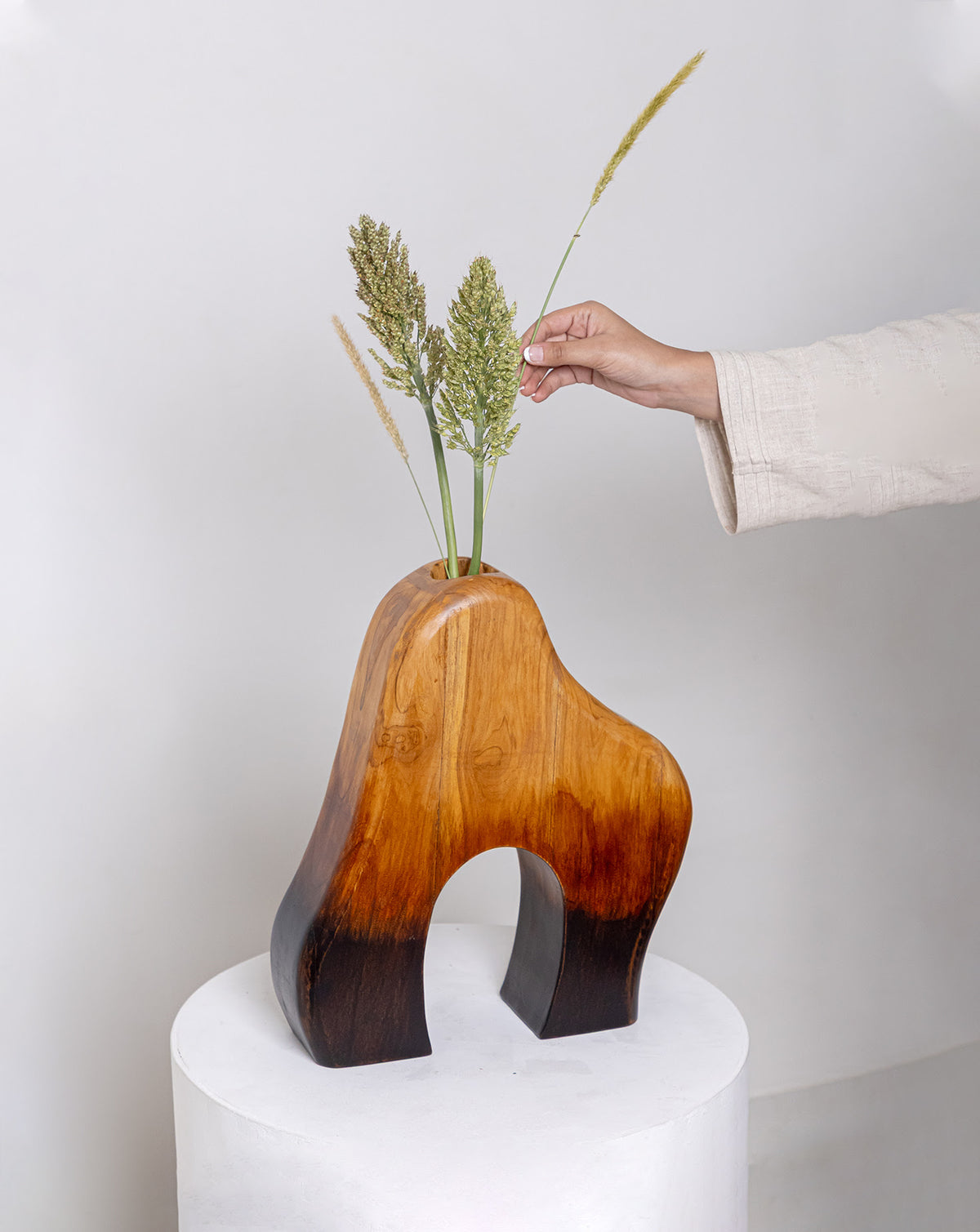 IDIKA 04 Teak Wood Sculptural Vase