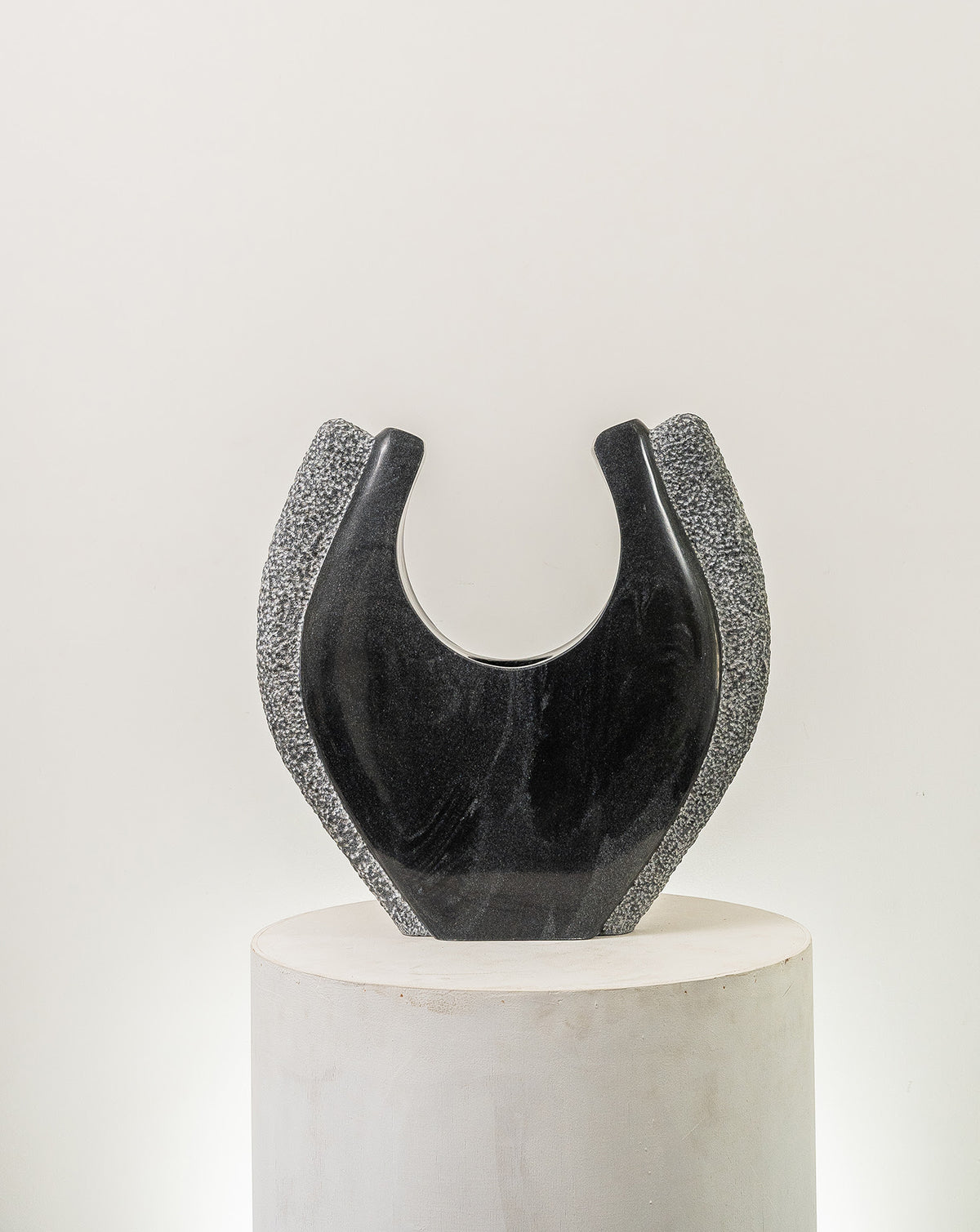 ILISHA 02 Black Marble Sculptural Vase