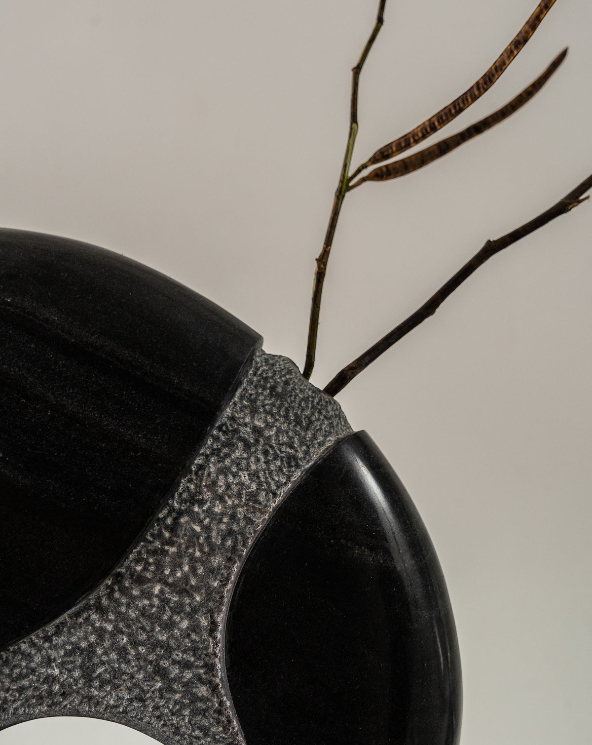 ILISHA 04 Black Marble Sculptural Vase