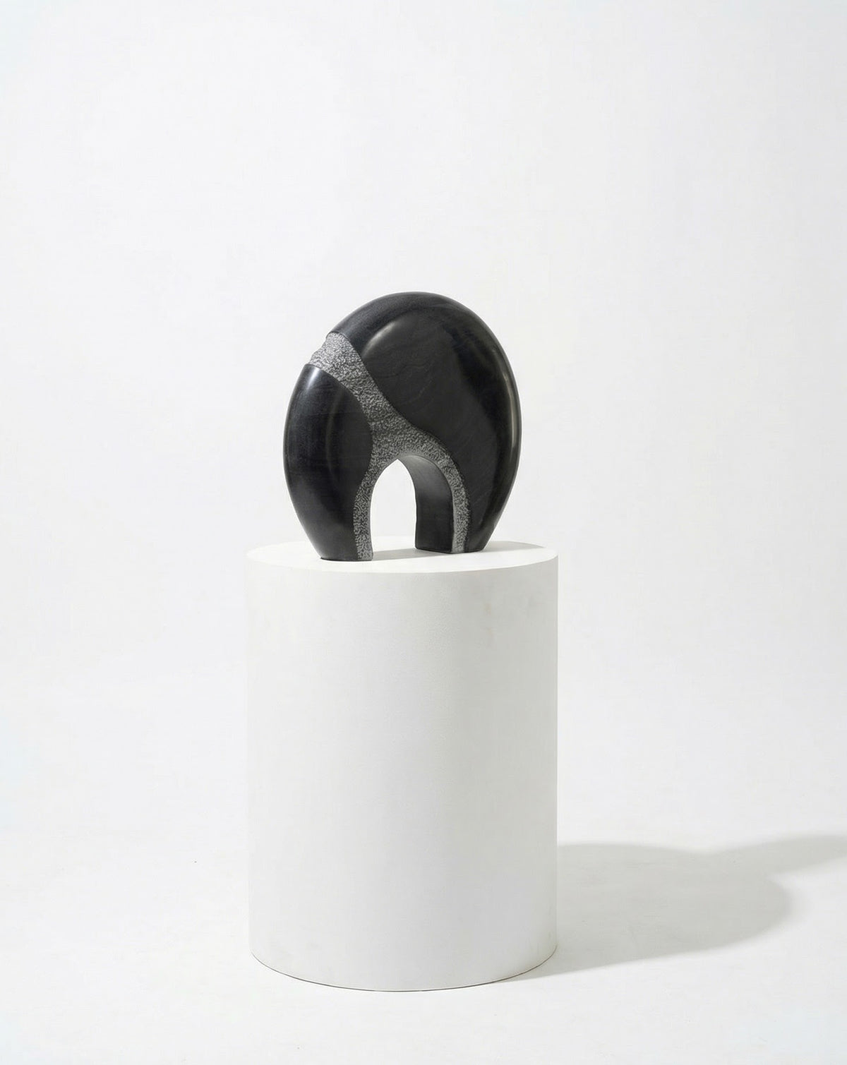 ILISHA 04 Black Marble Sculptural Vase