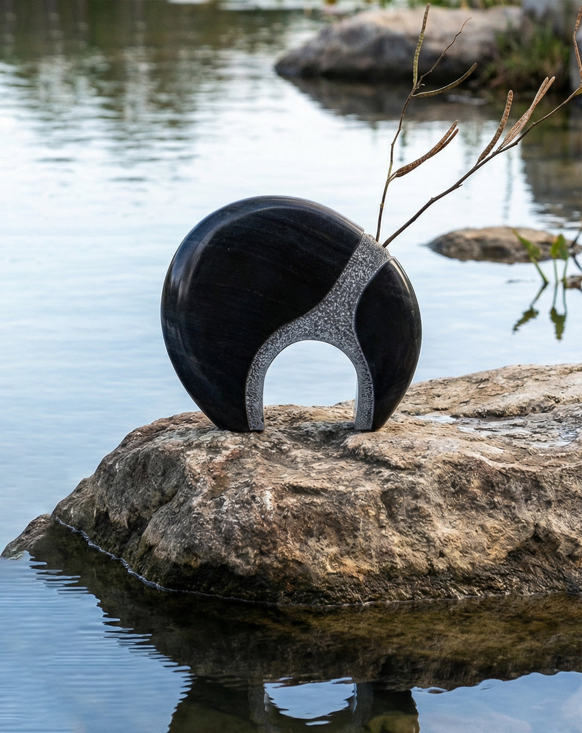 ILISHA 04 Black Marble Sculptural Vase