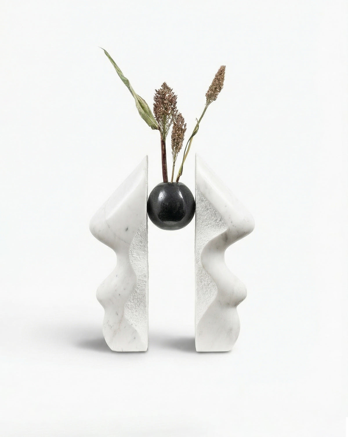 INIKA 06 White & Black Marble Sculptural Vase