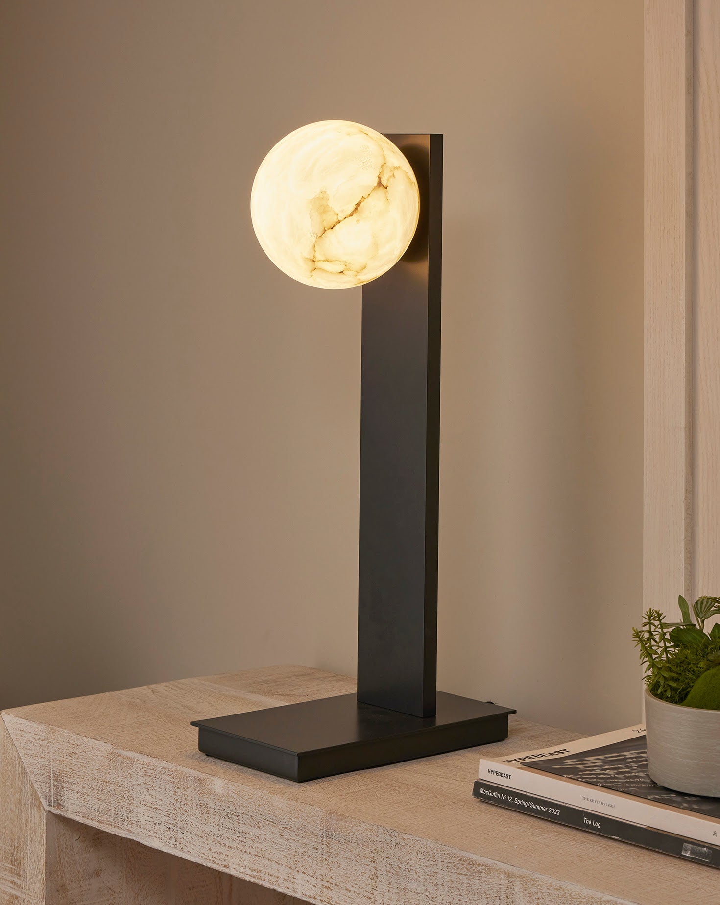 Jura Alabaster Globe Table Lamp