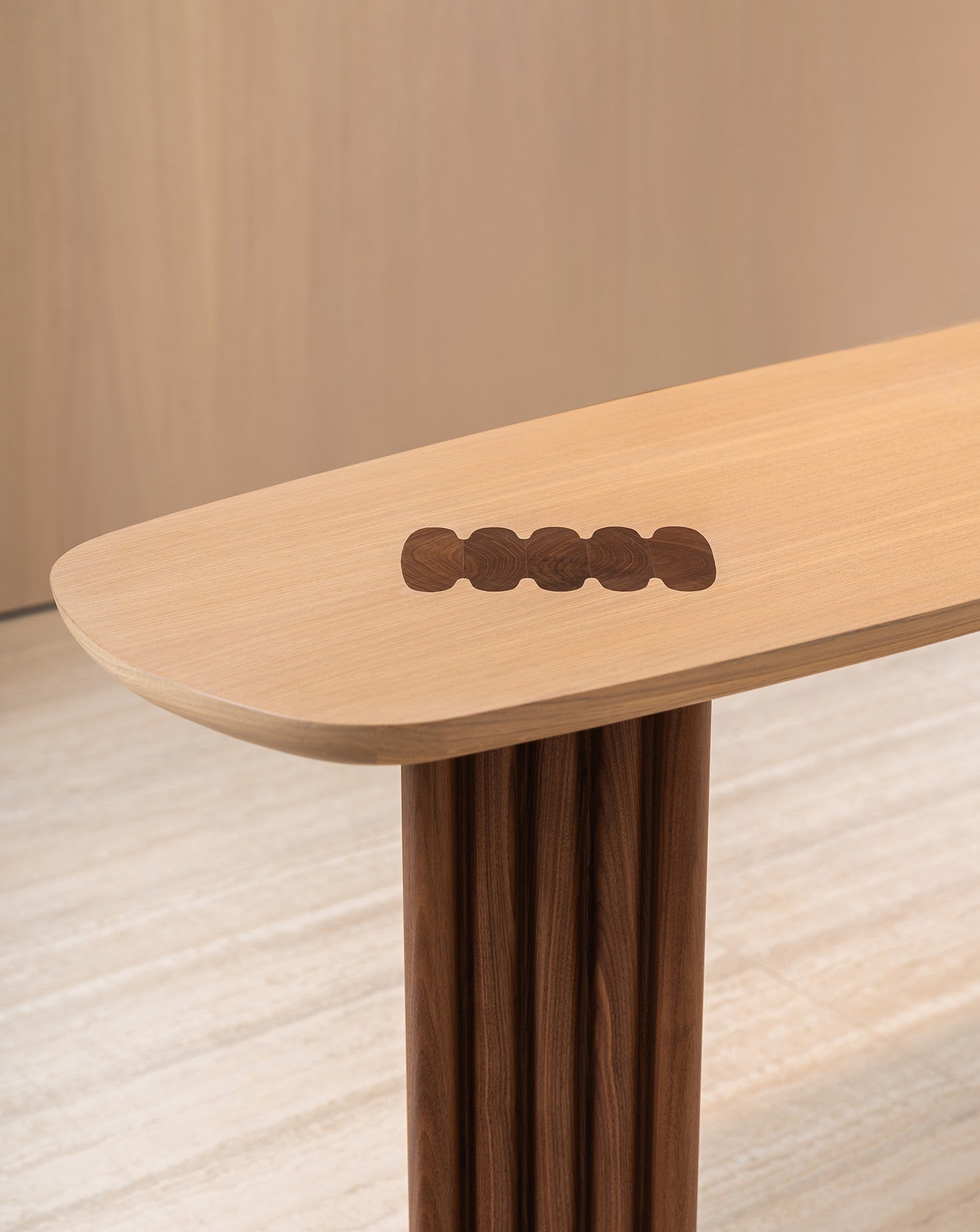 Kaan Maple Wood Console