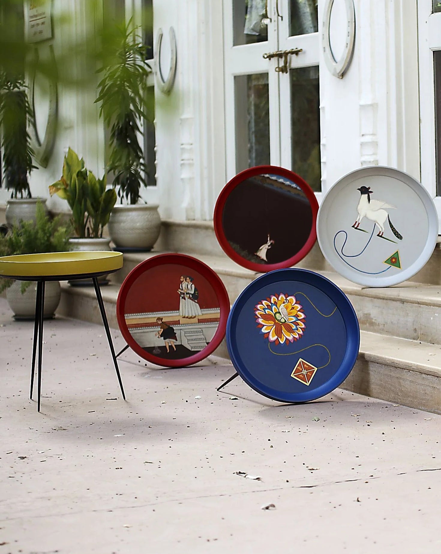 Kalam Lady Flying Kite Side Table