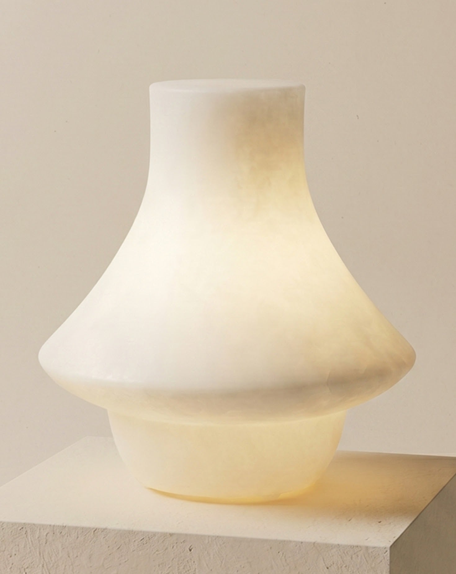 Llar Alabaster Table Lamp