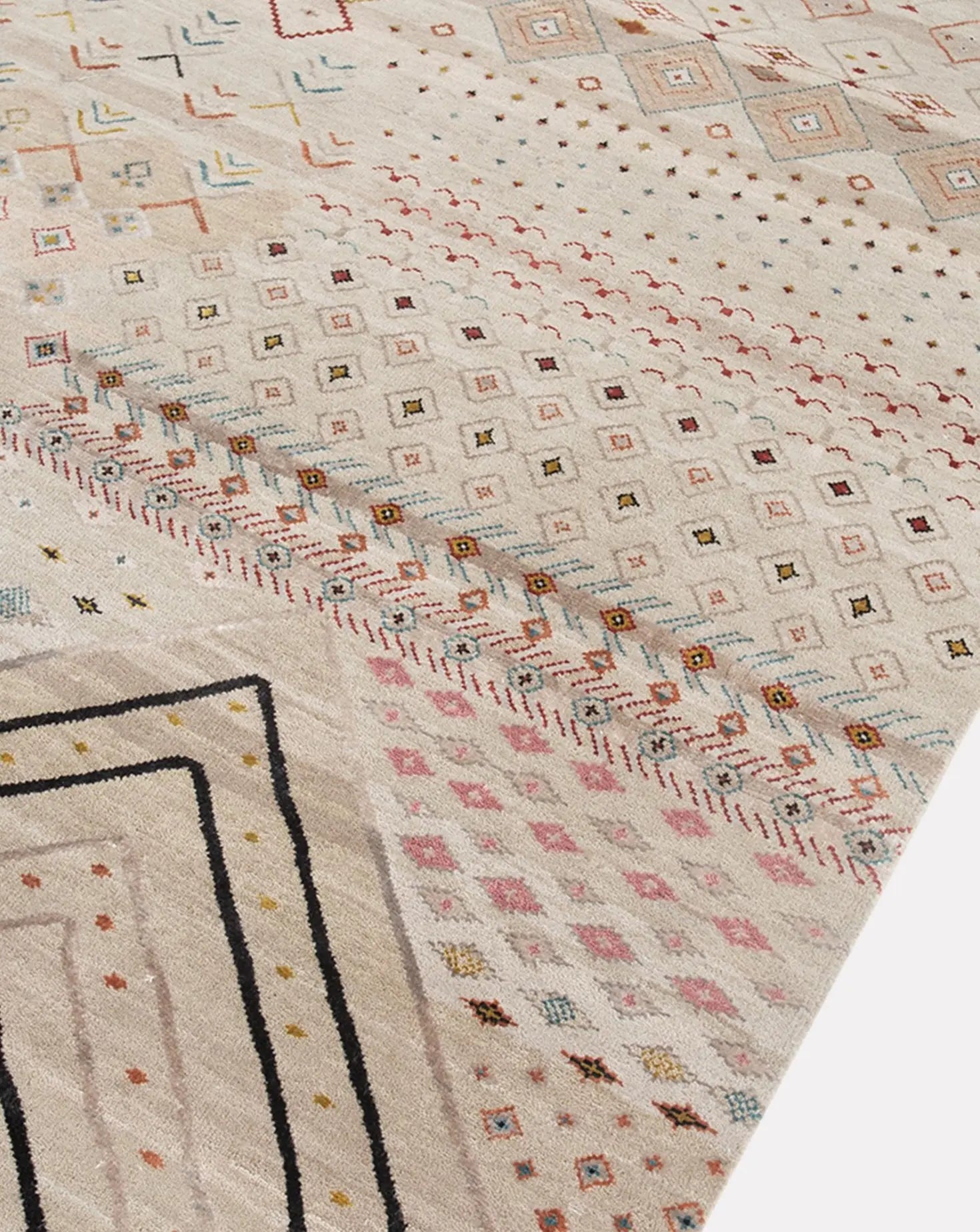 Manchaha Dark Ivory and Antique White Rug Jaipur Rugs
