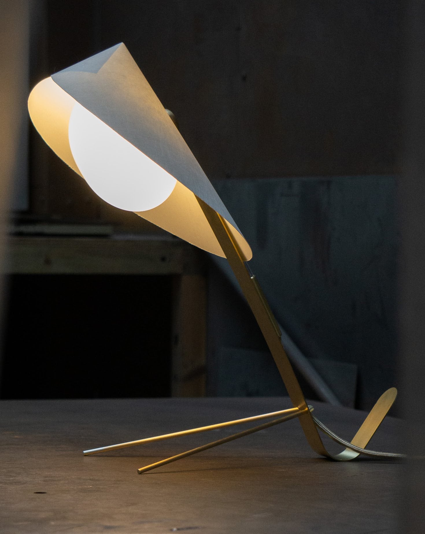 Mantis Brushed Brass Table Lamp