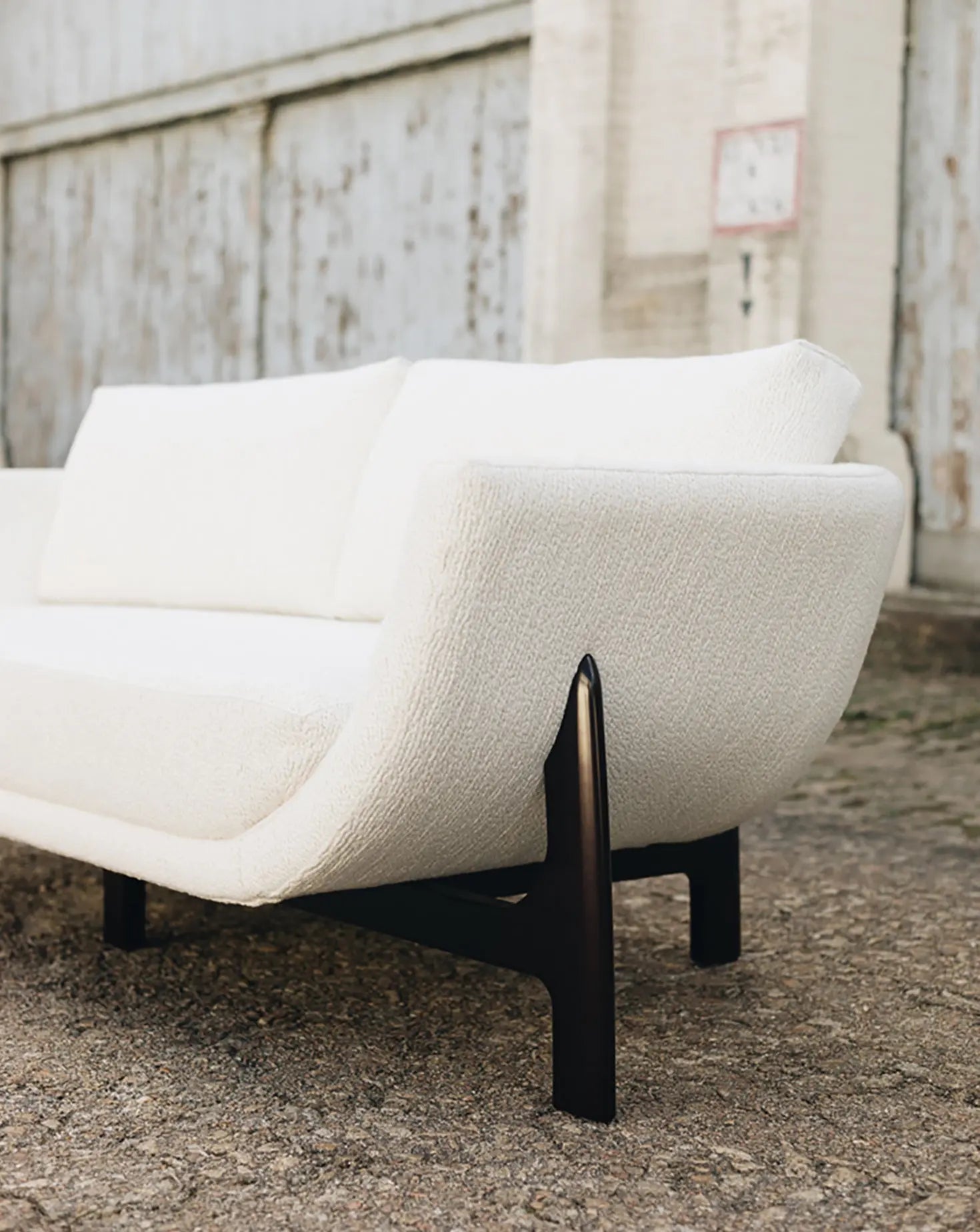 Oscar Wood Sofa Duistt