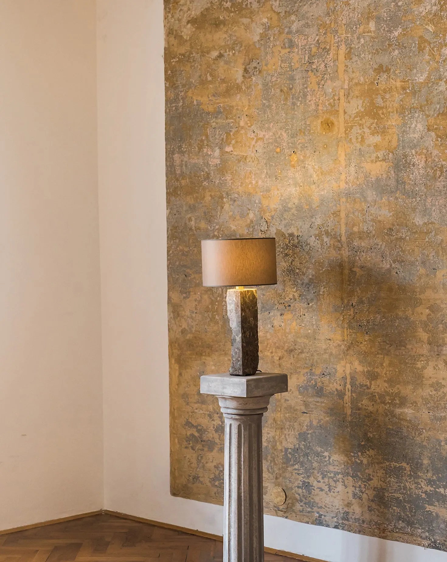 Pompeii Table Lamp 1 Brajak Vitberg