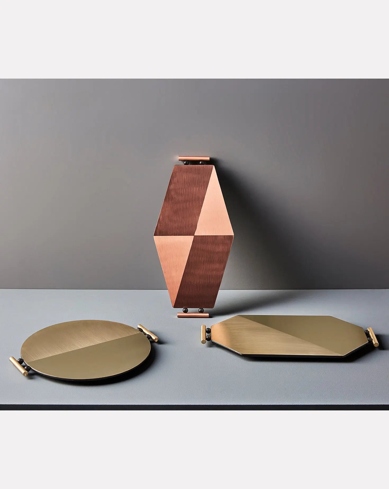 Round Satin Tray Mingardo