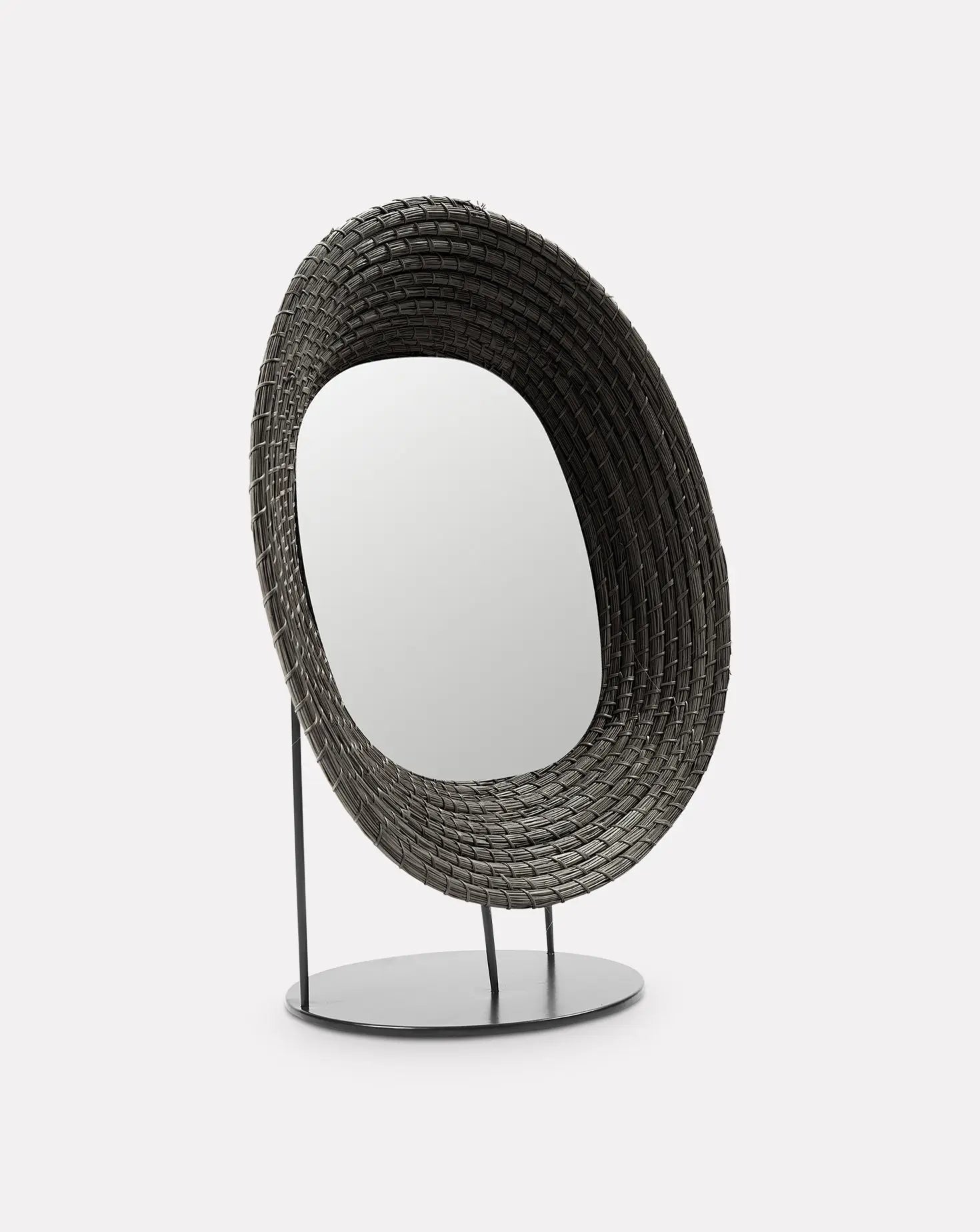 files/ames_killa_standing_mirror_black-2.jpg