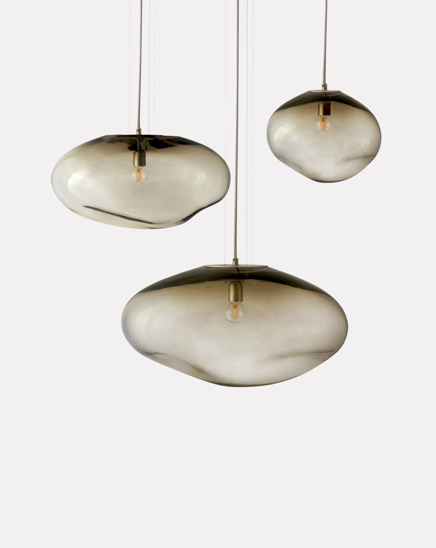 Haumea Amorph I Silver Smoke Pendant