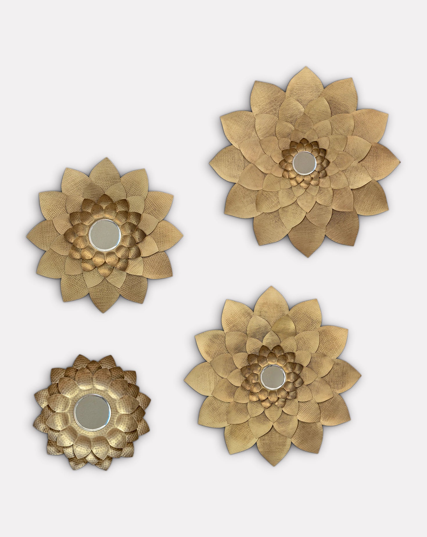 Luxe Me Lotus Brass Sona Mirror