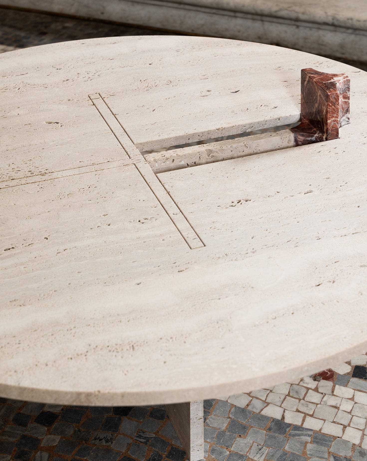 MOSTRO V Marble Coffee Table