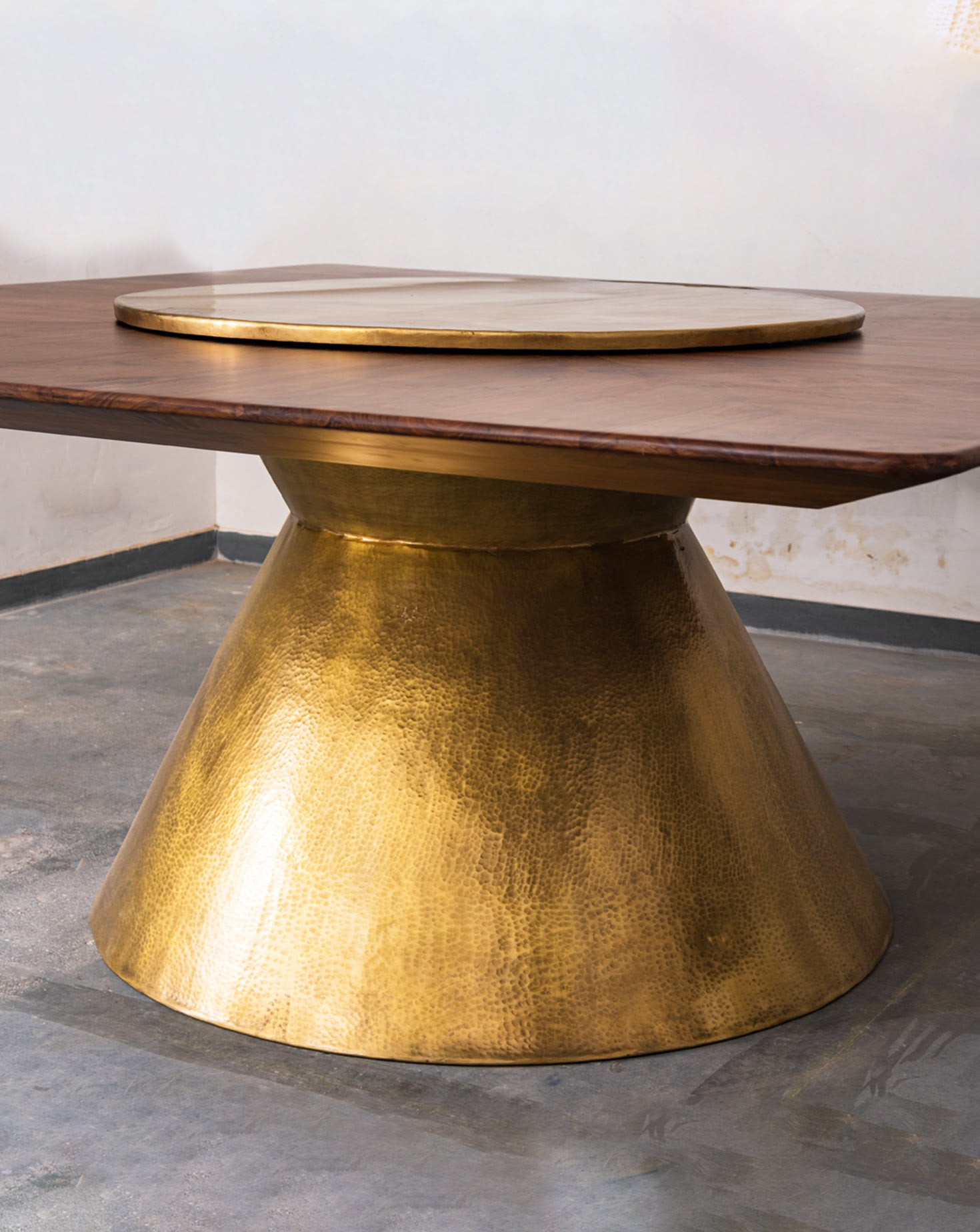 Mathaar Square Dining Table