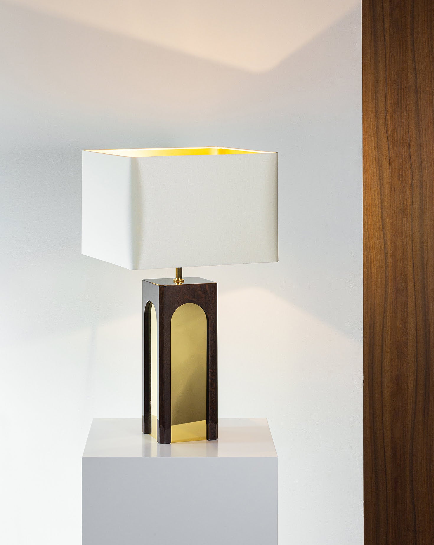 Metropolitan Brass Table Lamp