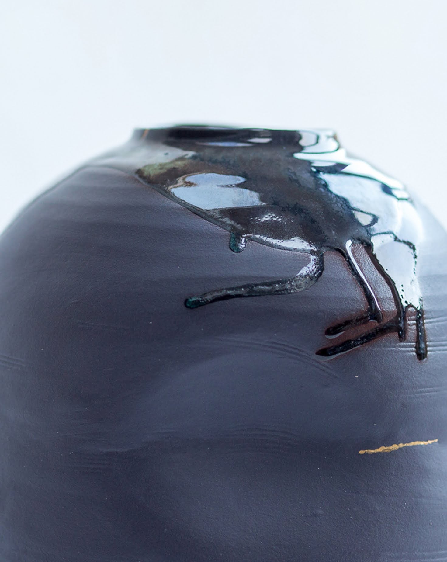 Large Kintsugi Tenmoku Moon Jar Vessel