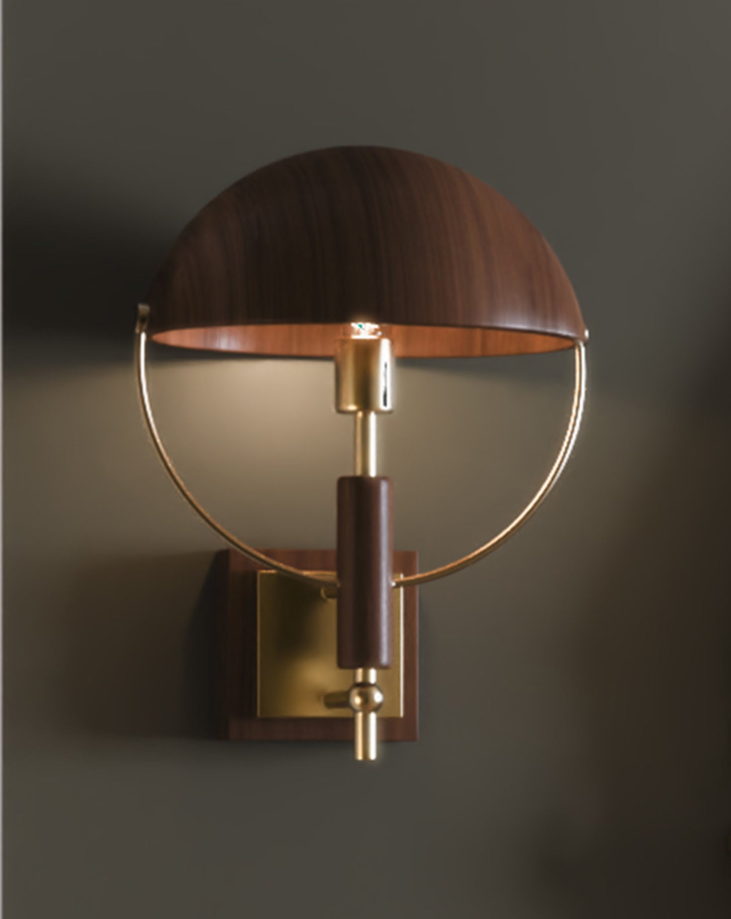 Faraday Wall Lamp
