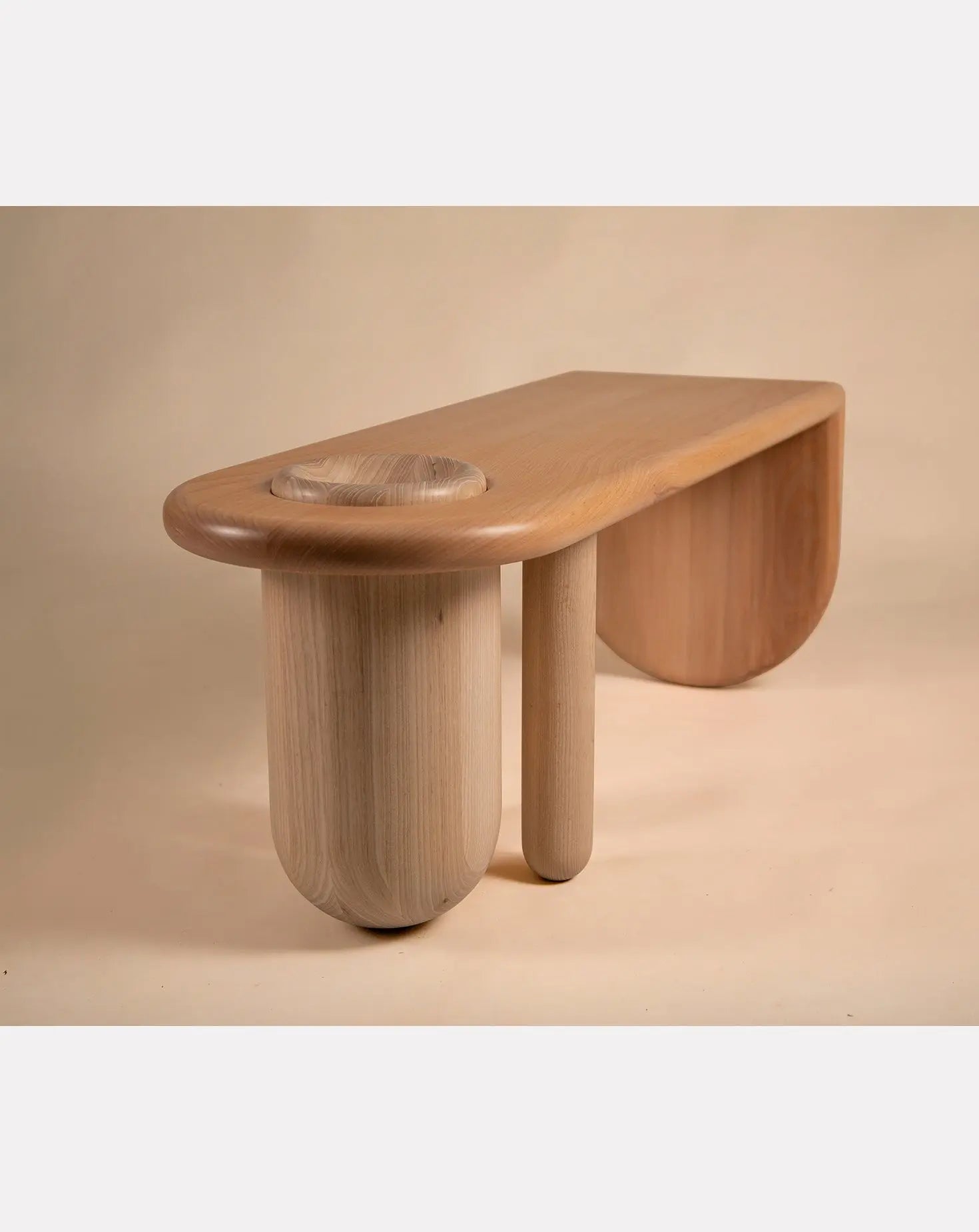 Domo Ash Bench Jan Waterston