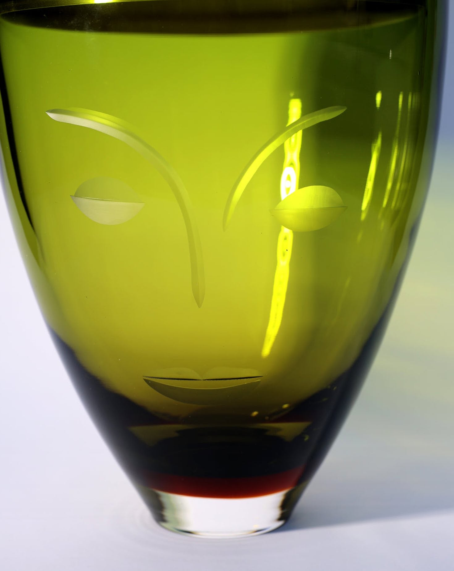 Muse Classic figurative Glass Vessel