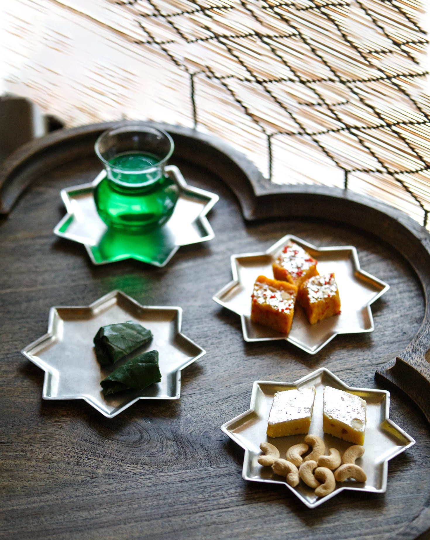 8 Point Star Plate With Kalai Set of 4