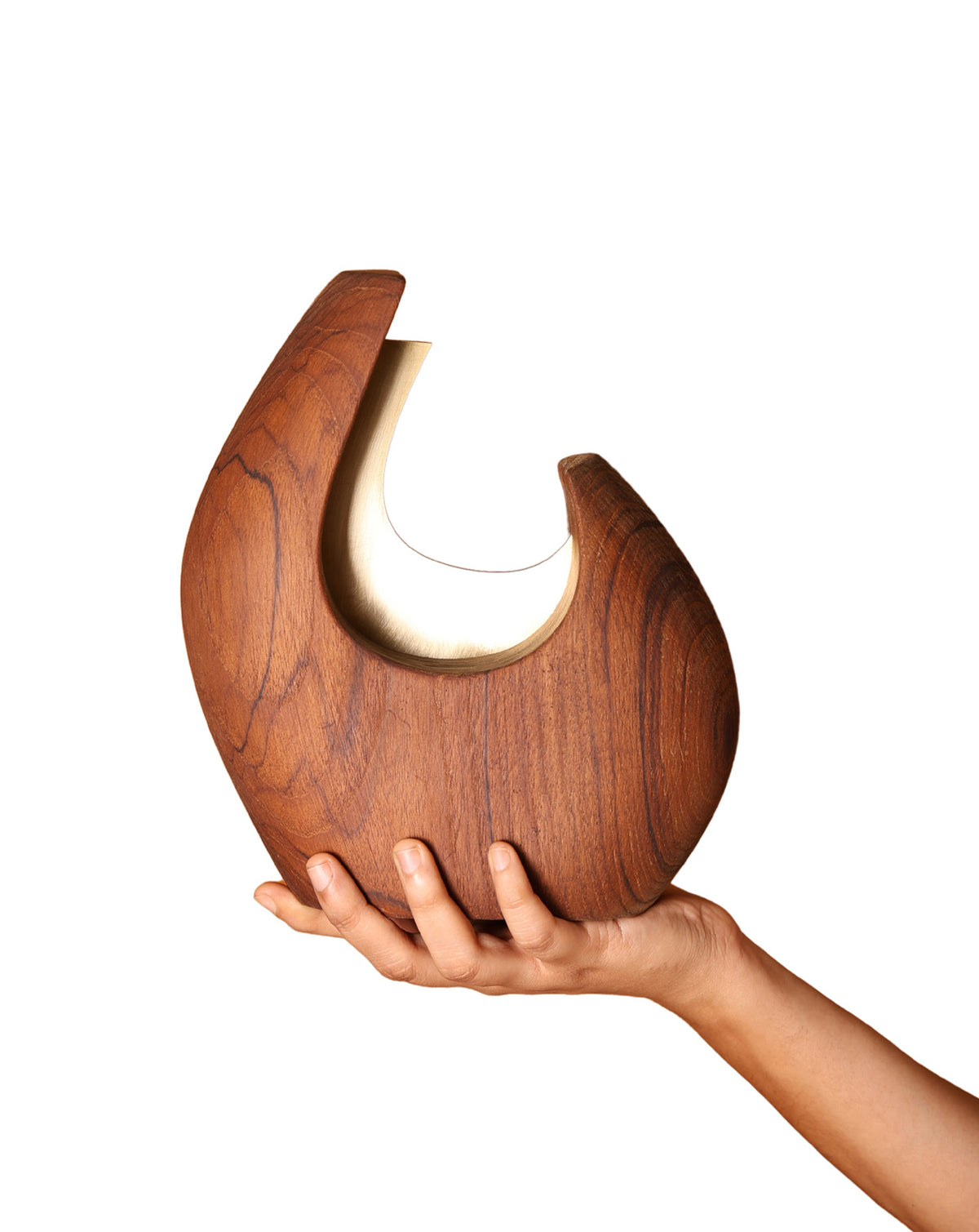 Compact 22 by 20 by 9 cm vessel suited to a console, dining table or office shelf