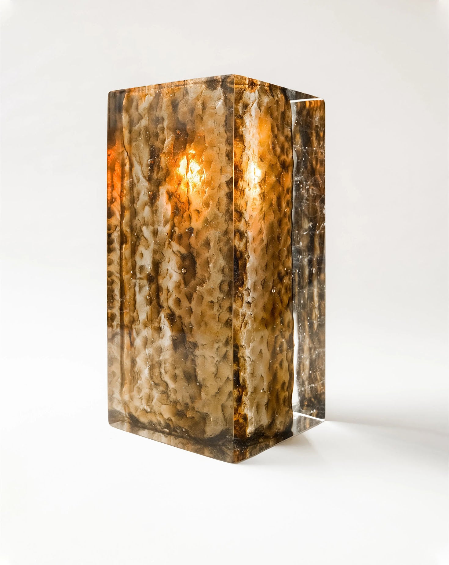 Geoda Amber Glass Cube Table Lamp