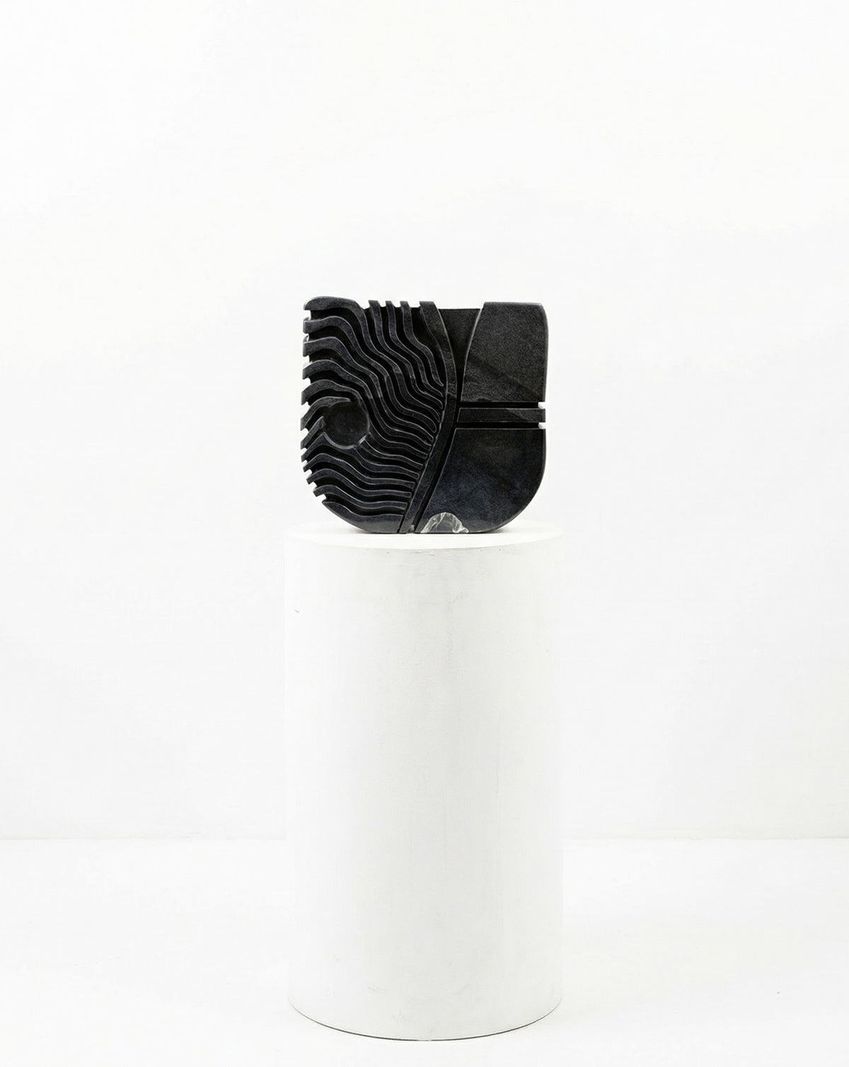 IDA 01 Black Marble Sculptural Vase