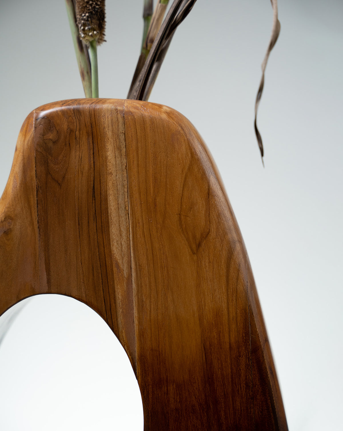 IDIKA 02 Teak Wood Sculptural Vase