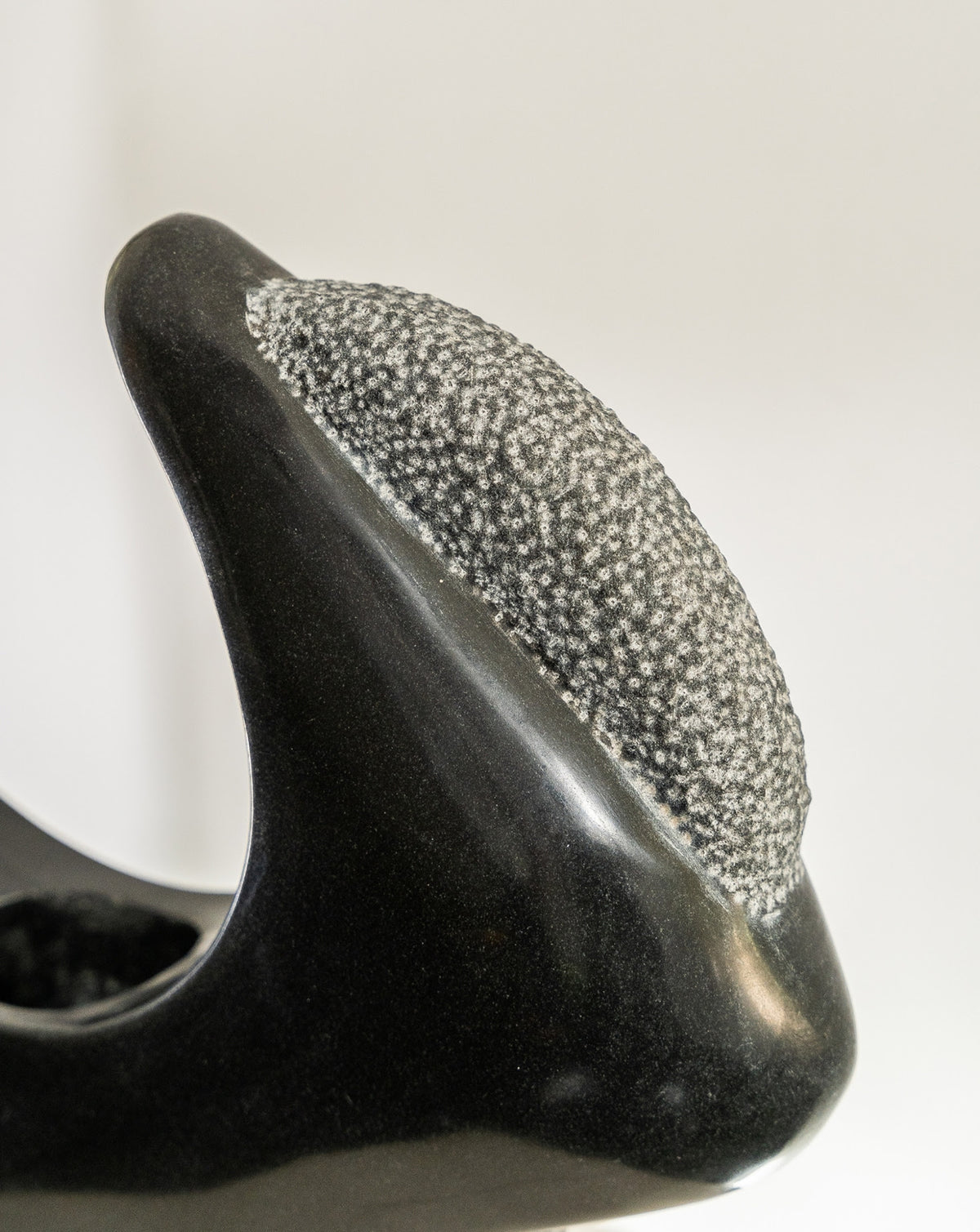 ILISHA 01 Black Marble Sculptural Vase