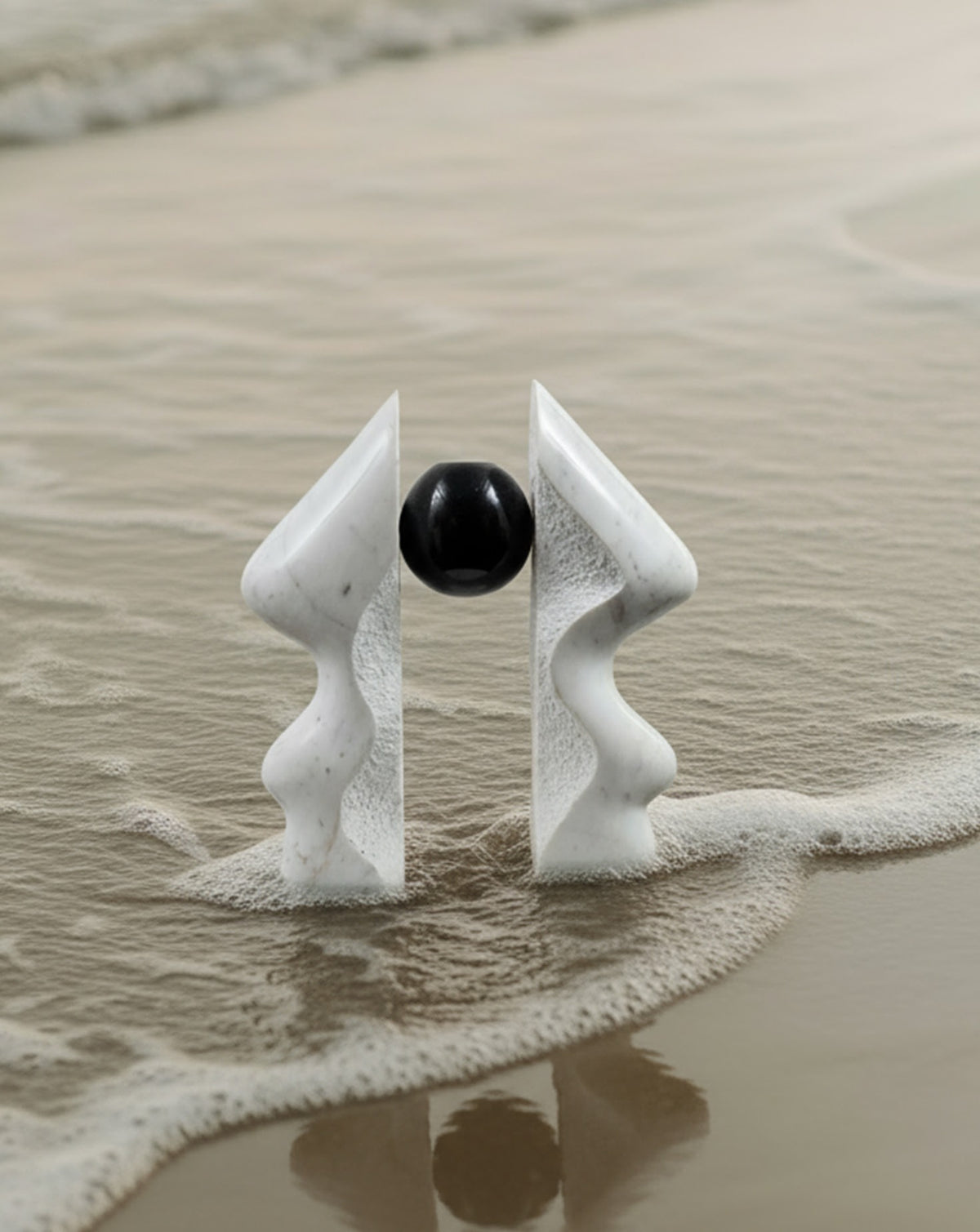 INIKA 06 White & Black Marble Sculptural Vase