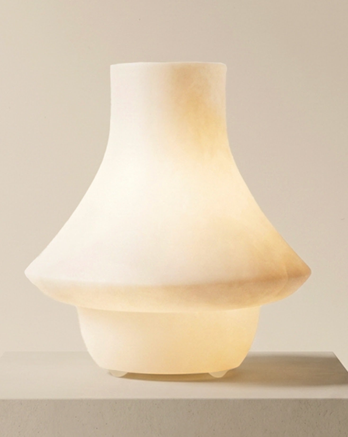 Llar Alabaster Table Lamp