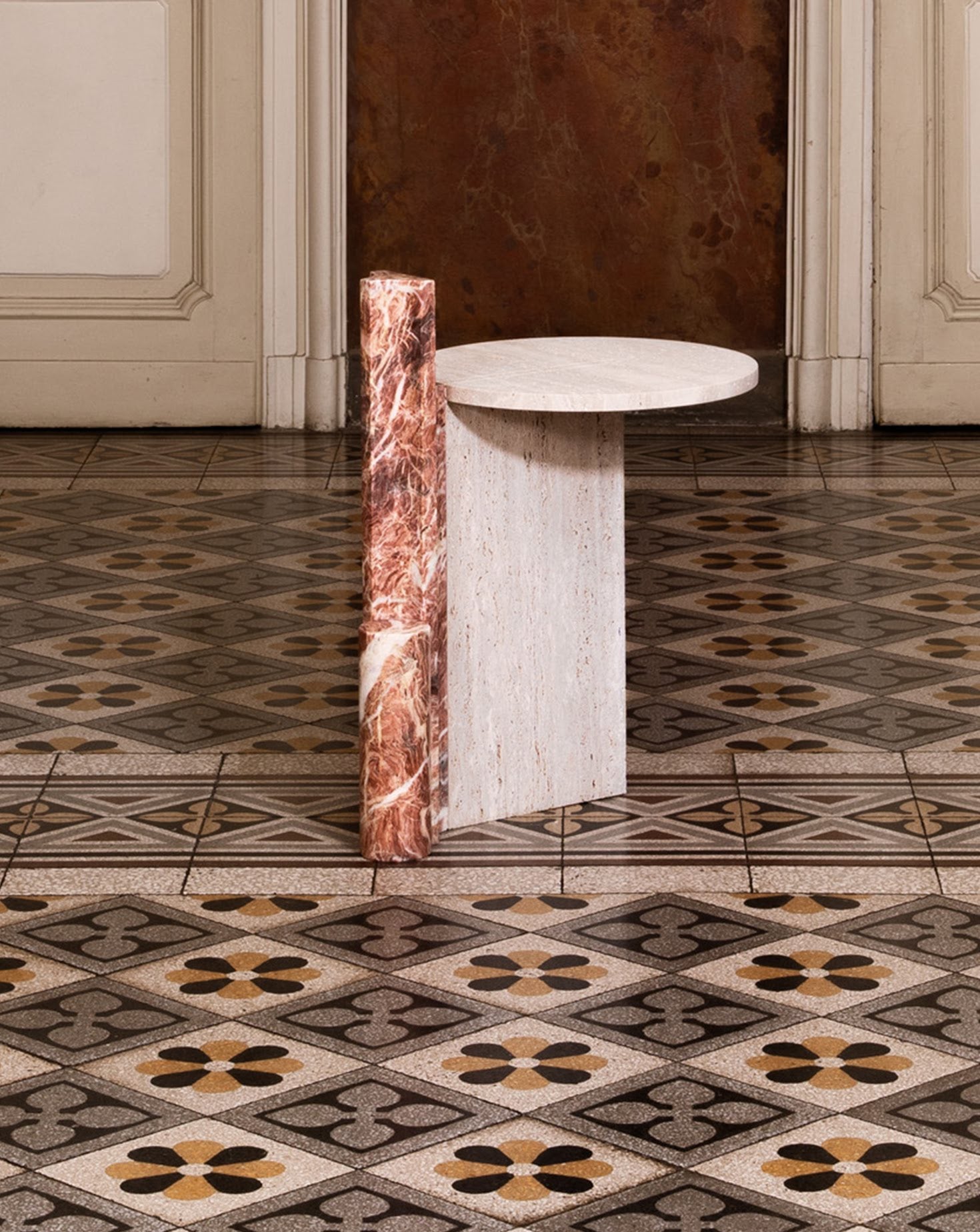 MOSTRO III Marble Side Table