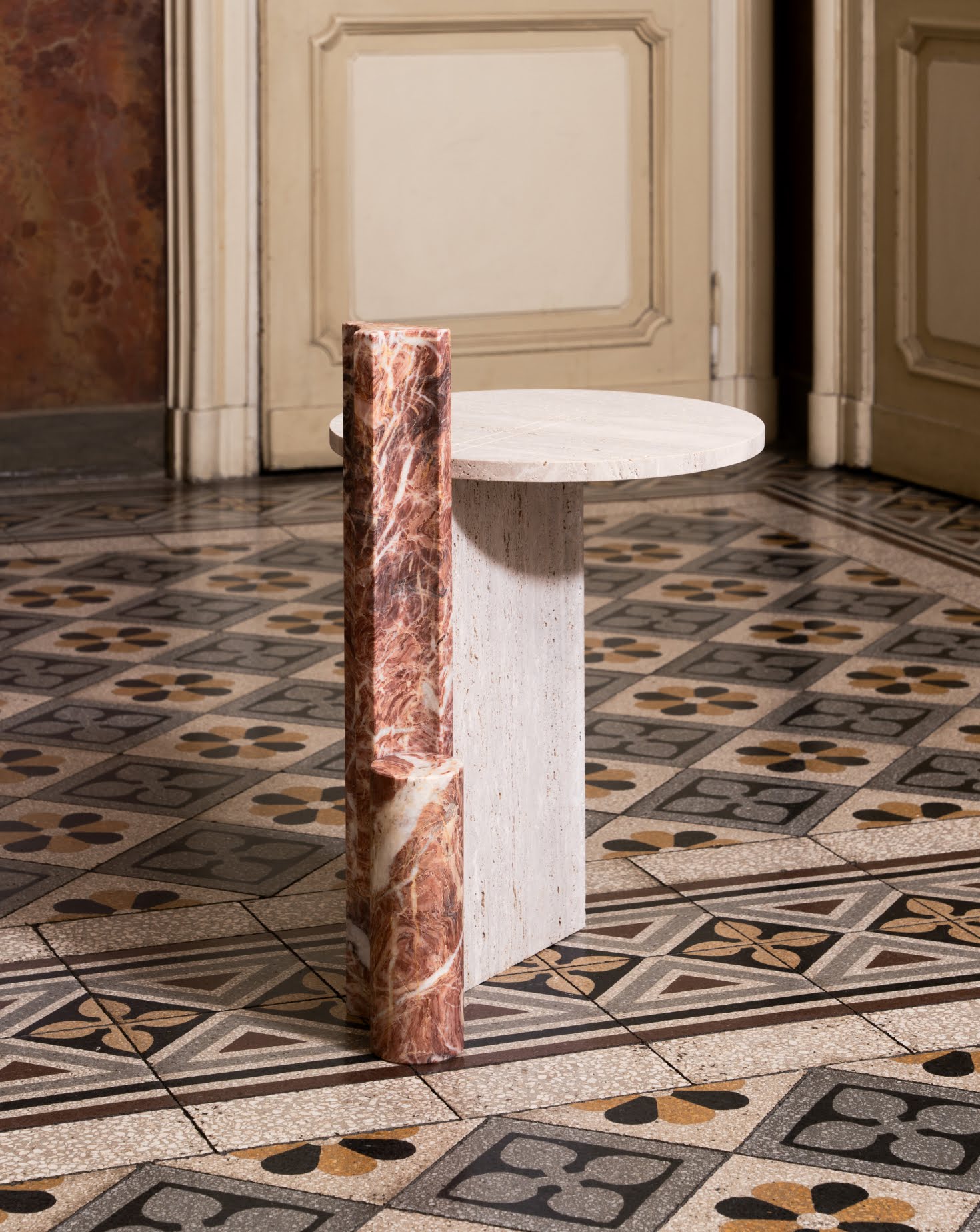 MOSTRO III Marble Side Table